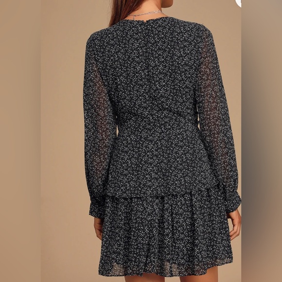 LULUS Tell You I Love You Black Floral Print Twist-Front Tiered Mini Dress Small - Picture 3 of 9